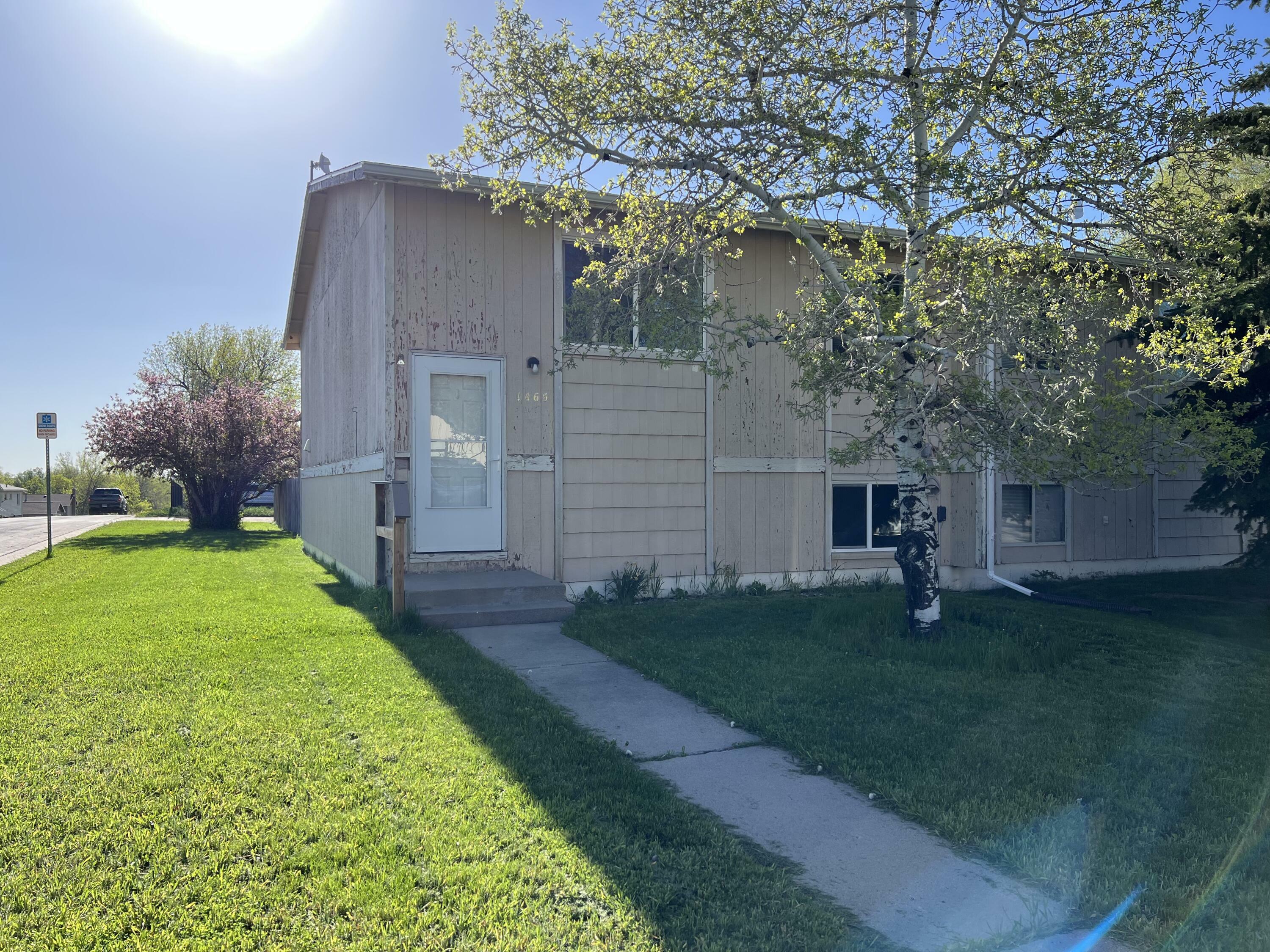 Property Photo: 1465 Highland Avenue WY 82801