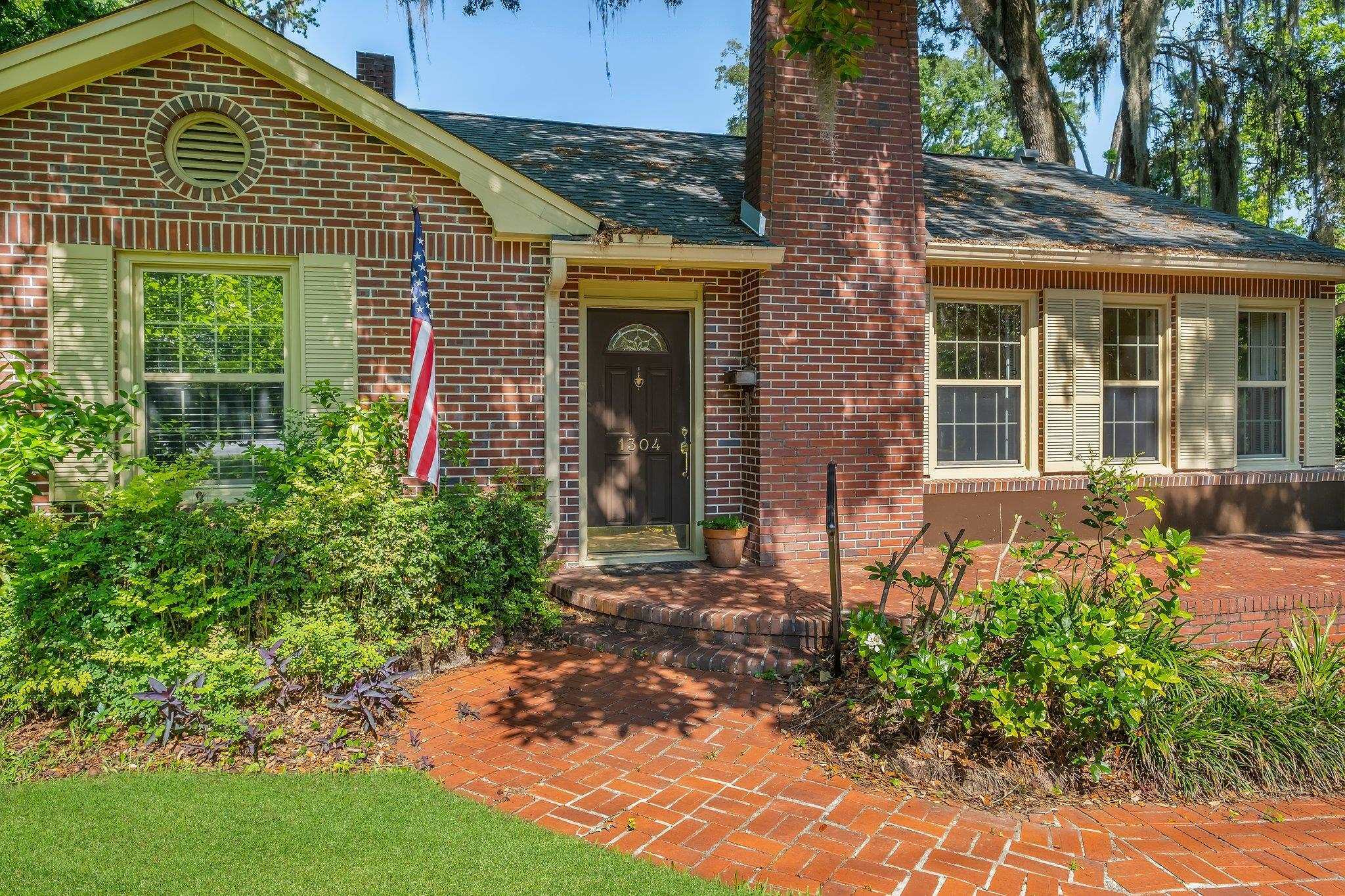 Property Photo: 1304 Mitchell Avenue FL 32303