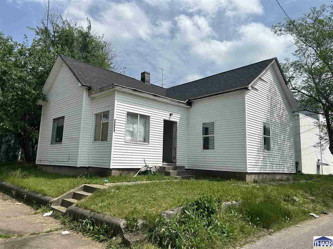Property Photo: 1351 1st Avenue IN 47807