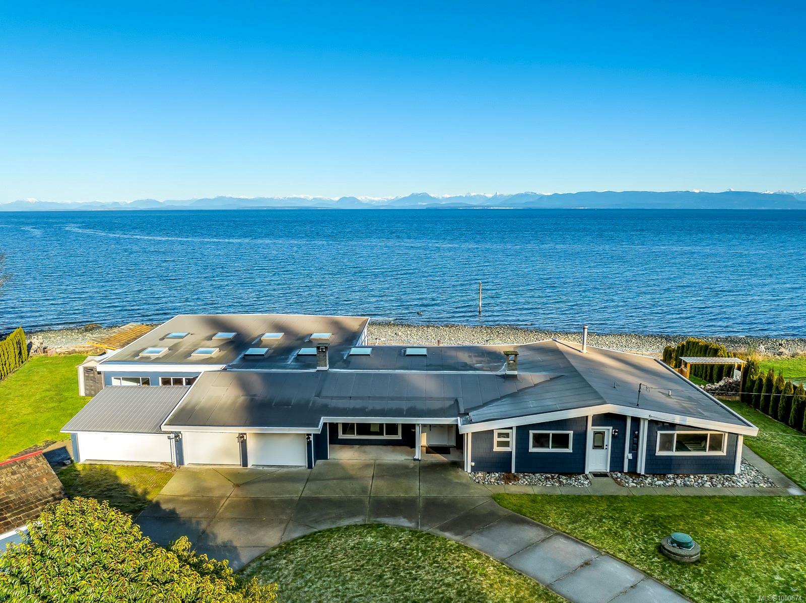 Property Photo: 5778 Coral Rd BC V9J 1W9