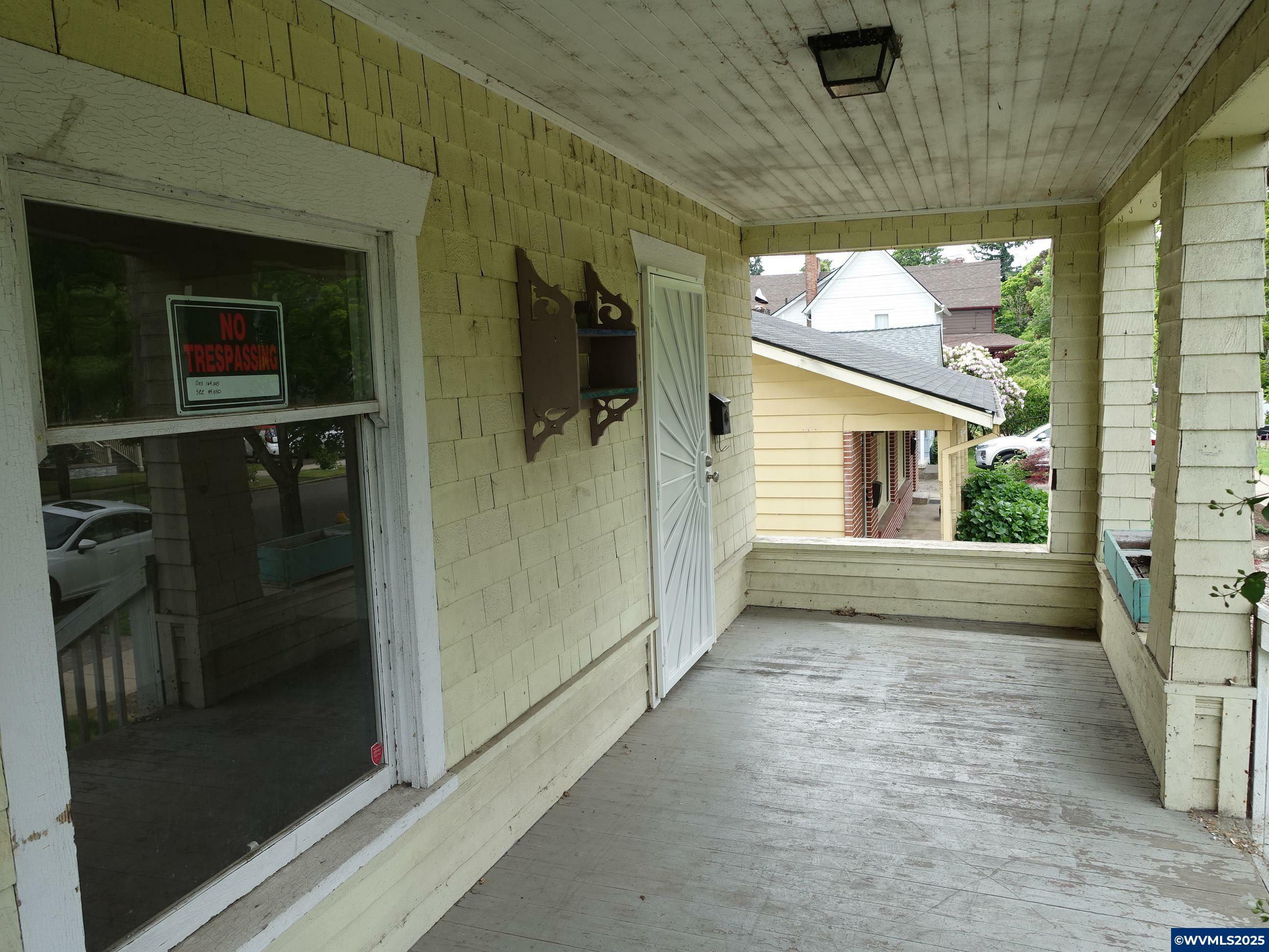 Property Photo:  1596 Chemeketa St NE  OR 97301 