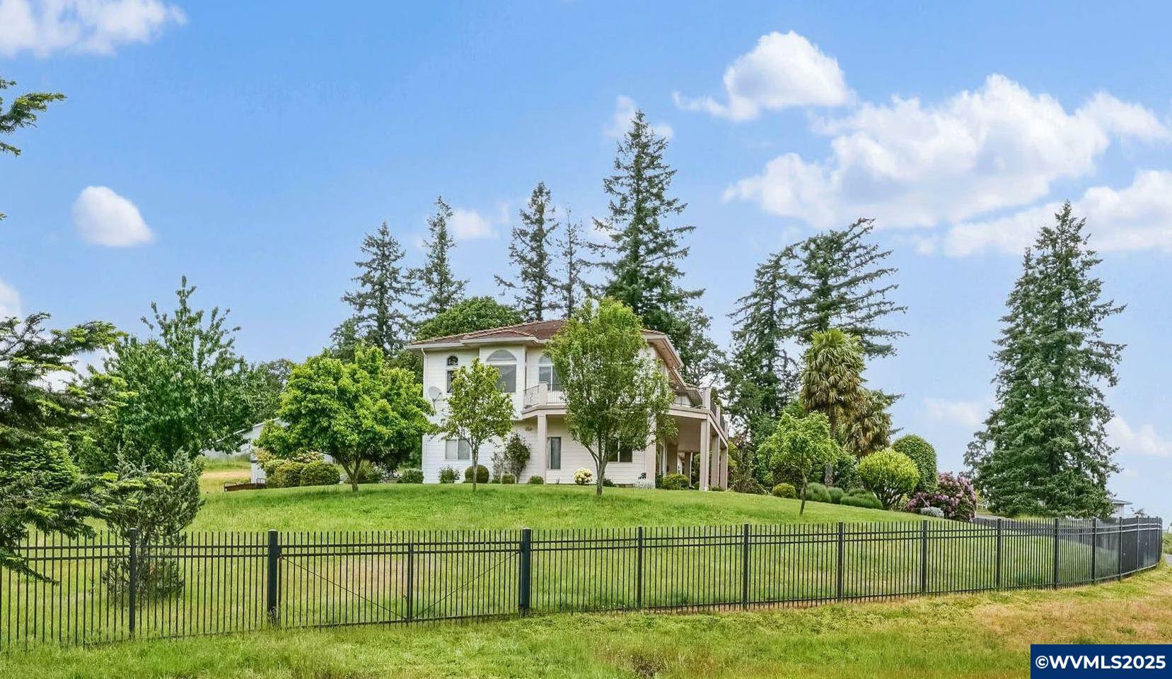 Property Photo:  12033 South Shadow Hills Ct SE  OR 97392 