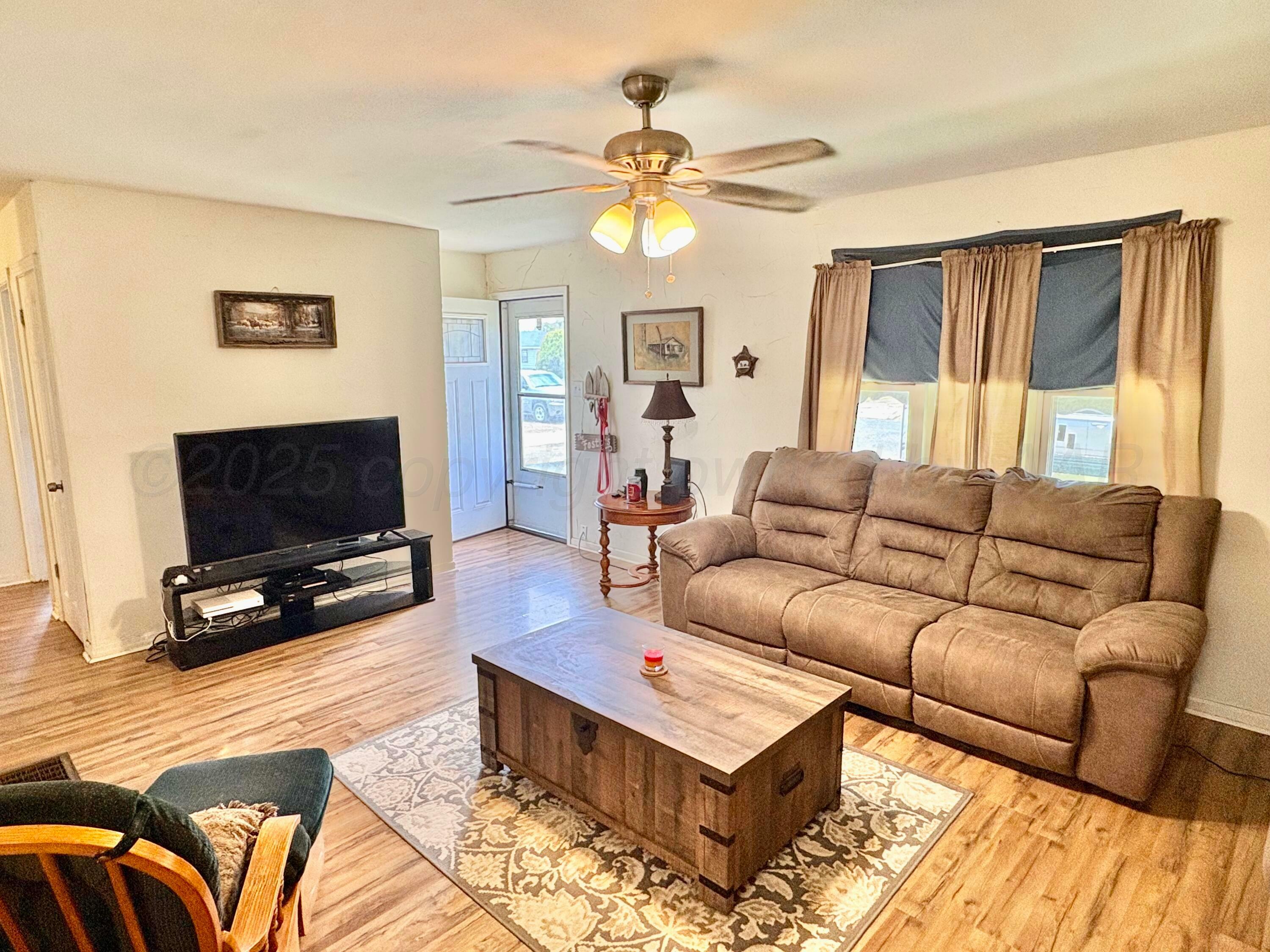 Property Photo: 4405 S Lipscomb Street TX 79110-2035