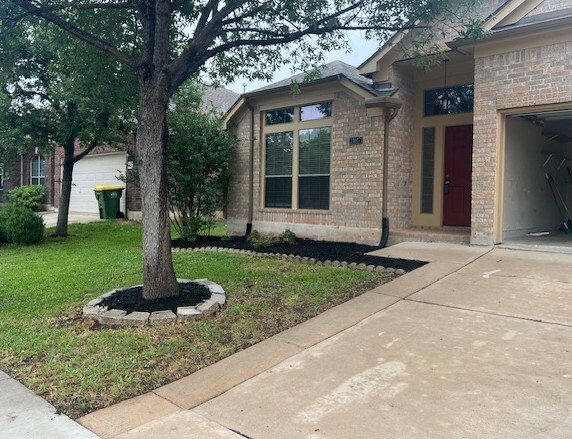 Property Photo: 11617 Glen Knoll Drive TX 78653