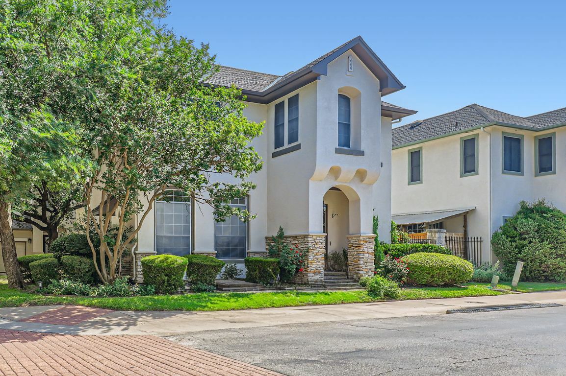 Property Photo: 3824 Gaines Court TX 78735