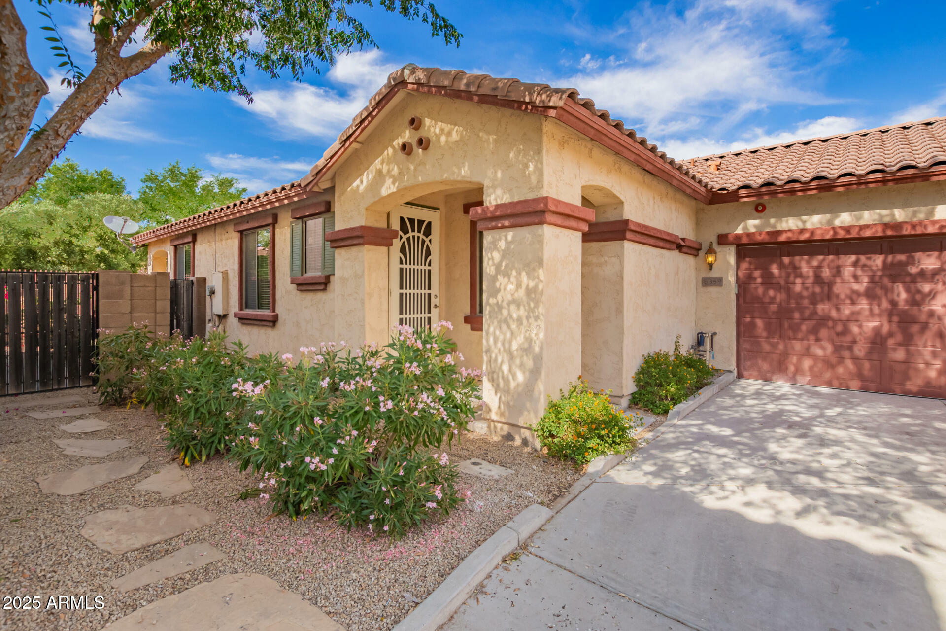 6359 S Forest Avenue  Gilbert AZ 85298 photo
