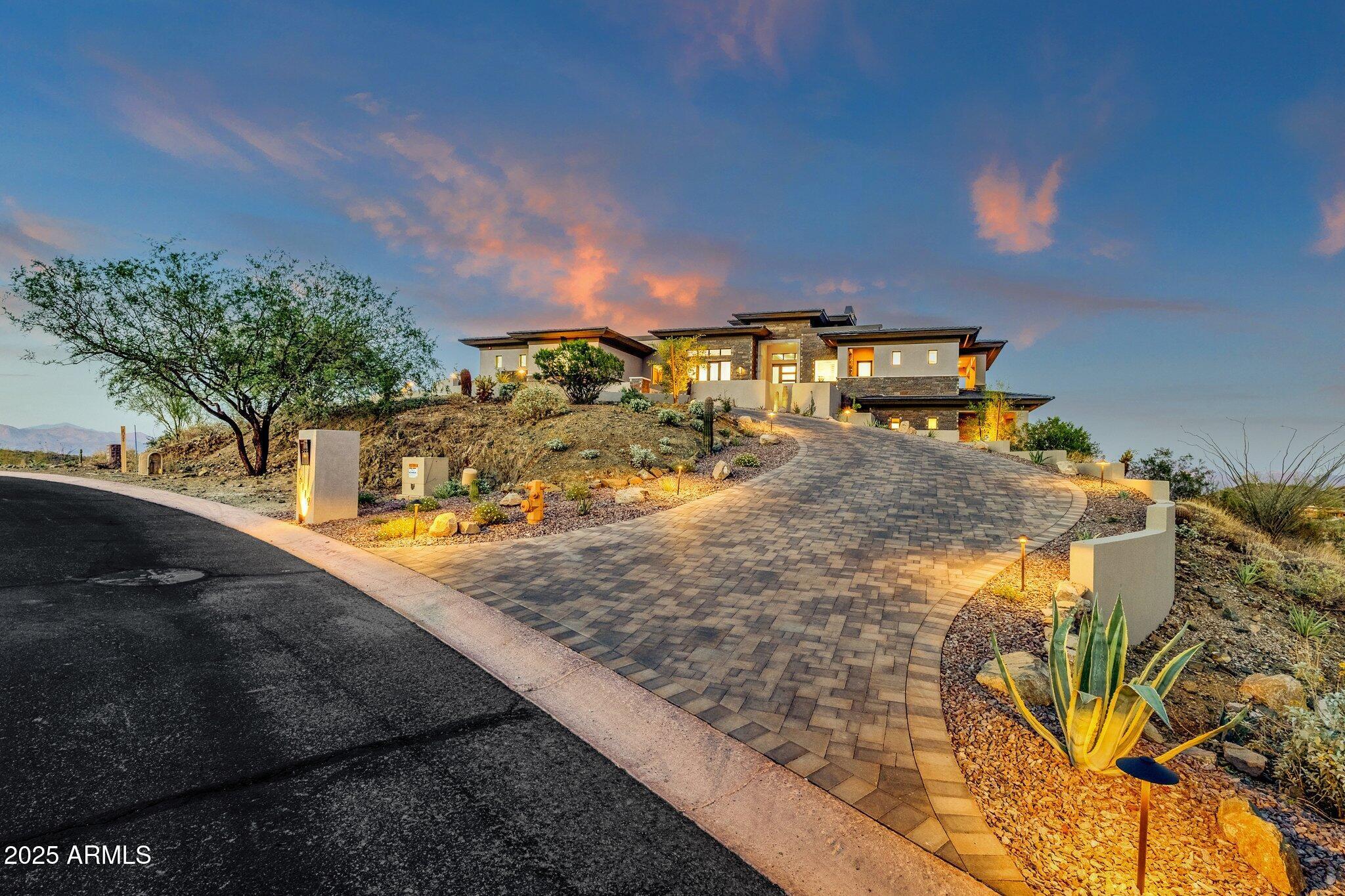 Property Photo: 16119 N Desert Fox Parkway AZ 85268