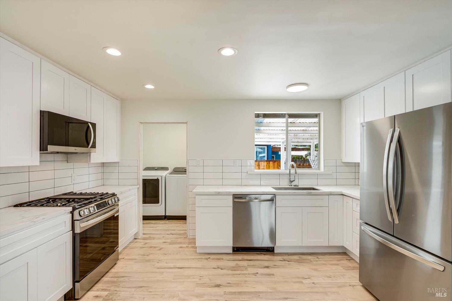 Property Photo: 29 Averye Way CA 94952
