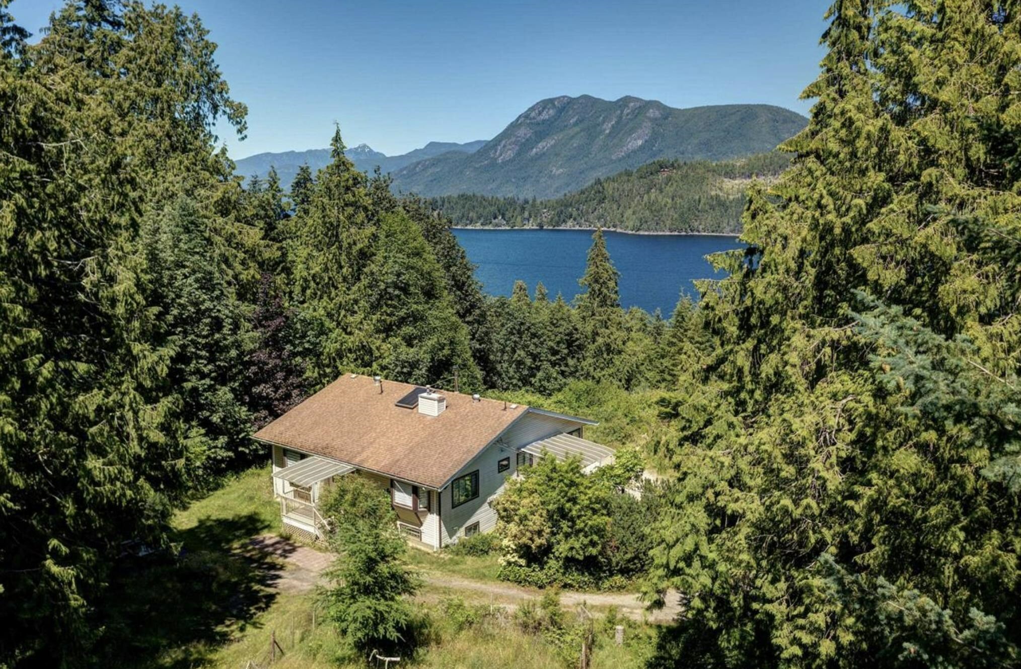Property Photo: 6377 N Gale Avenue BC V7Z 0P7