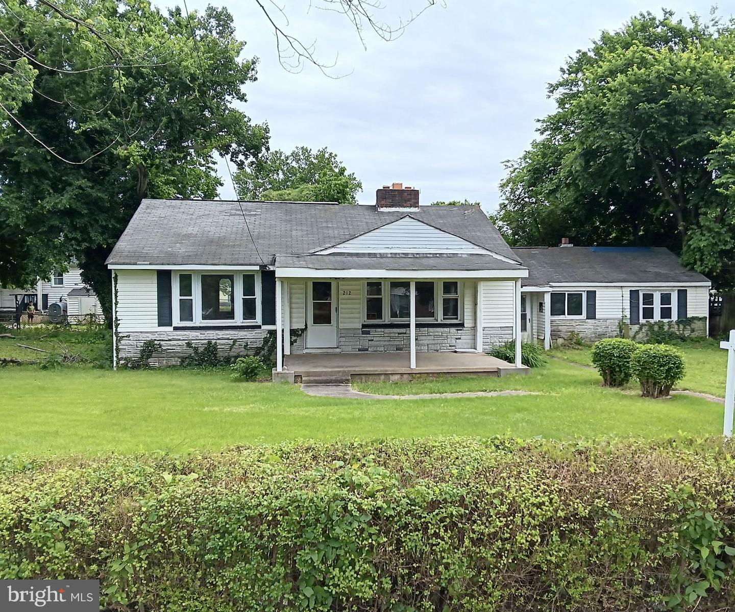 Property Photo:  212 Coakley Street  VA 22401 