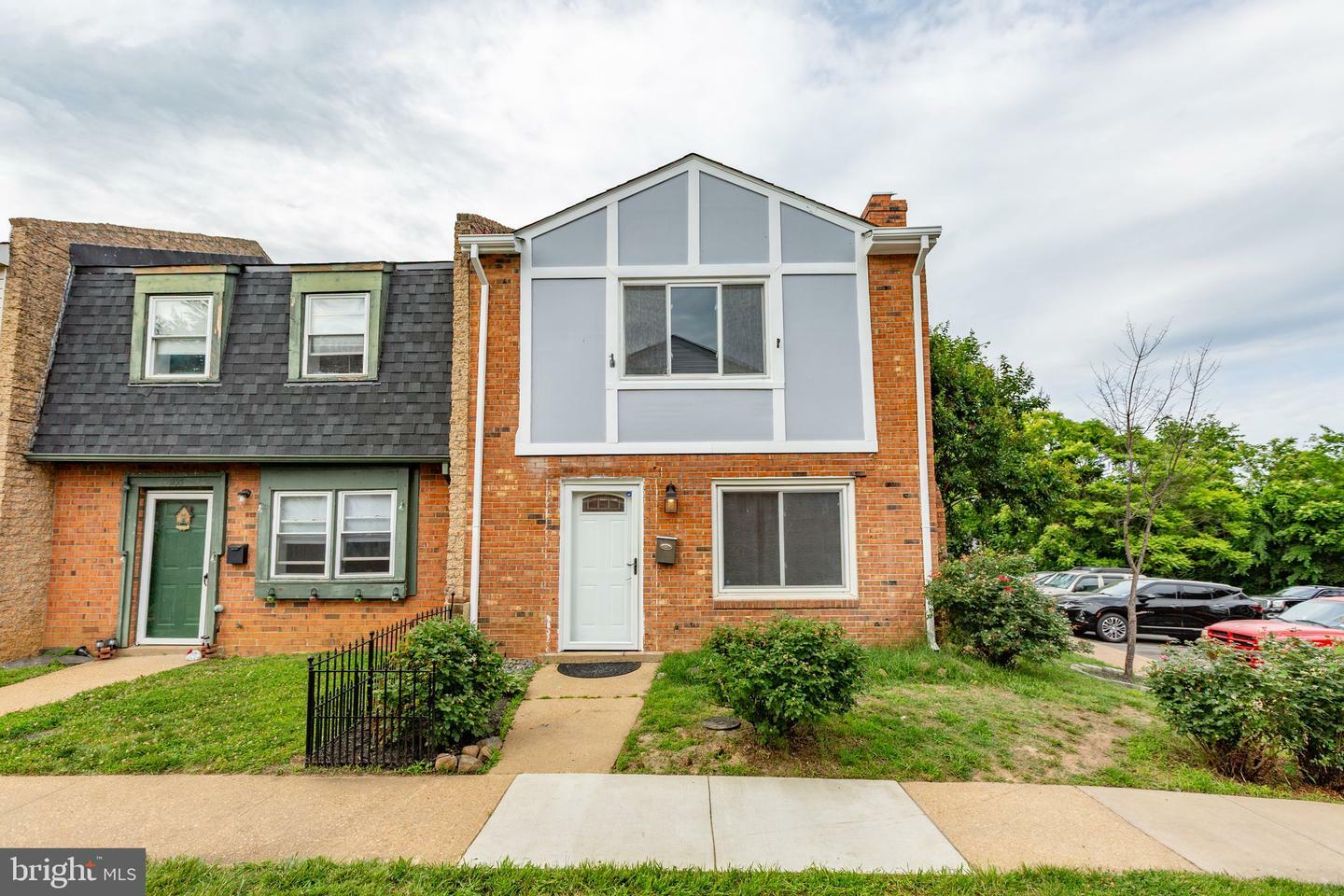 231 Ivanhoe Court  Fredericksburg VA 22401 photo