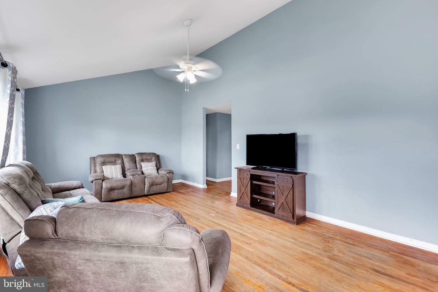 Property Photo: 9 Central Avenue MD 21851