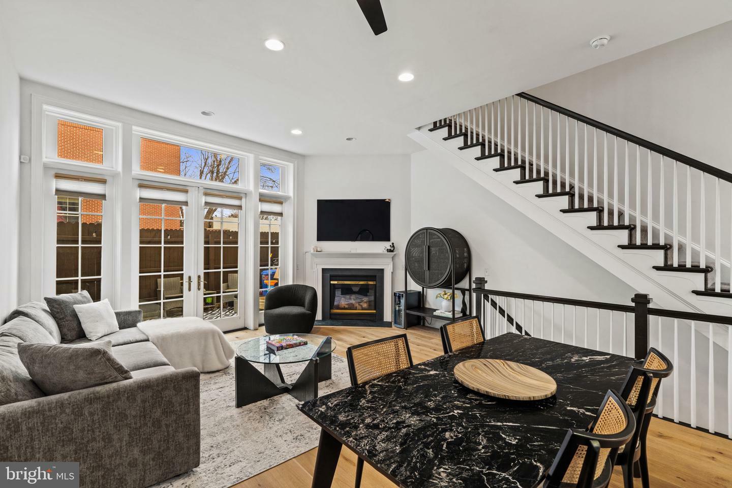 Property Photo:  929 S 2nd Street  PA 19147 