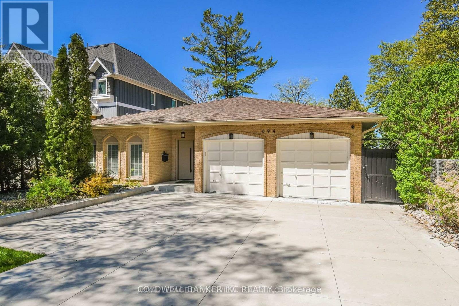Property Photo: 694 Broadview Avenue ON L3V 6P3