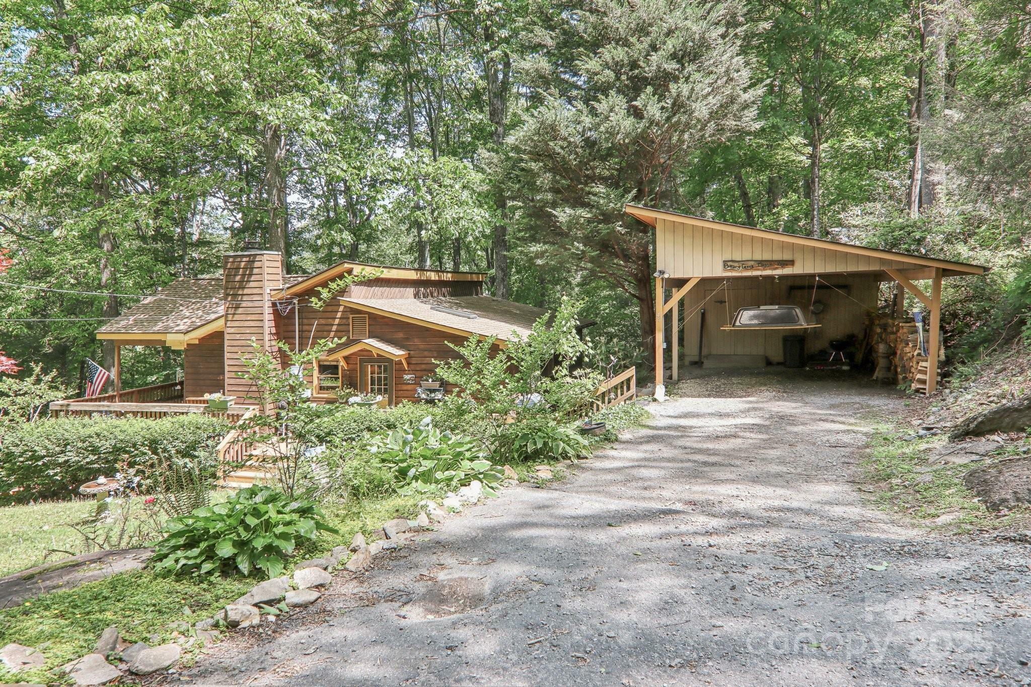 Property Photo: 46 Thrush Drive NC 28751