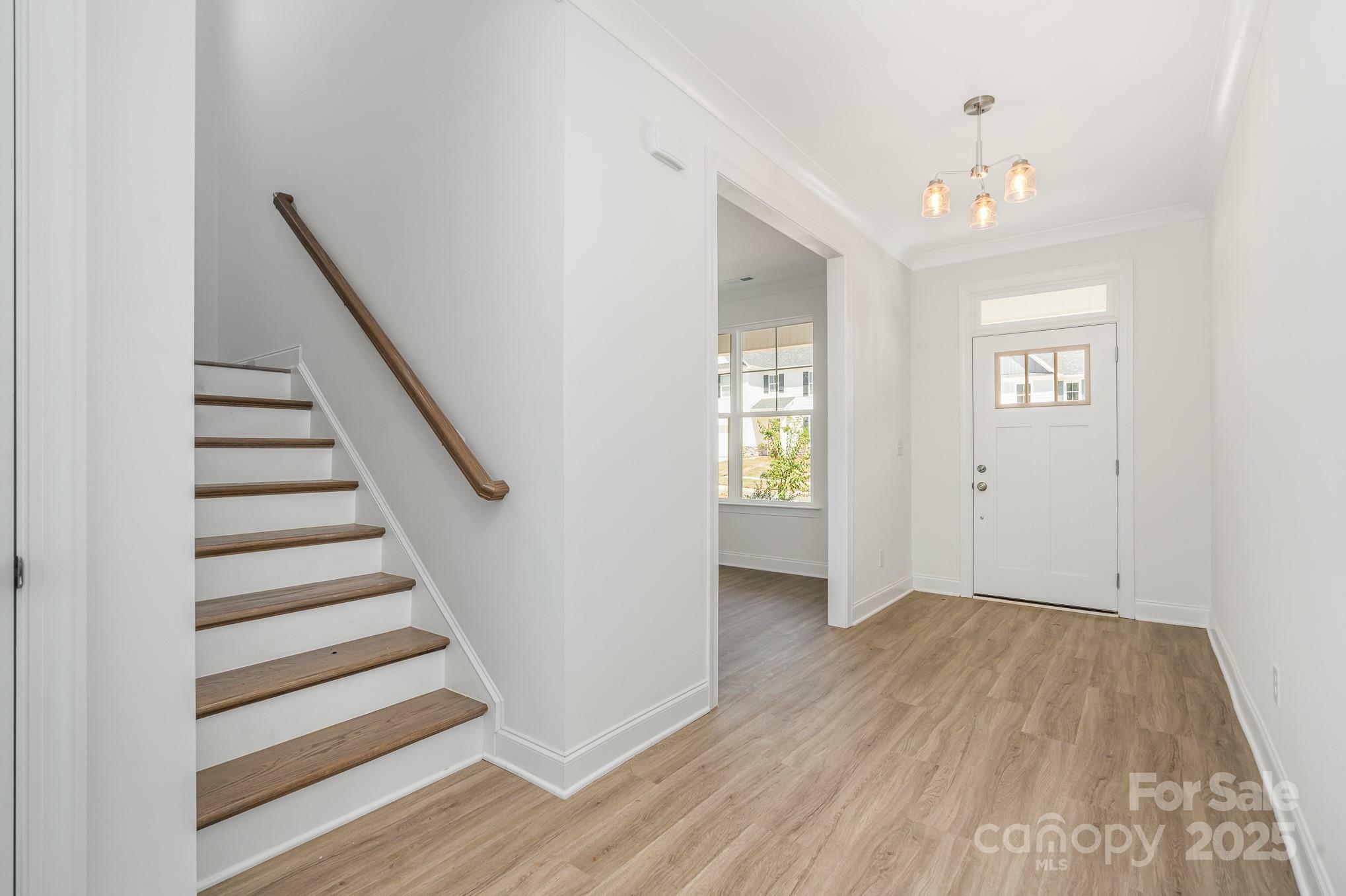 Property Photo: 1811 Country Club Road NC 28092