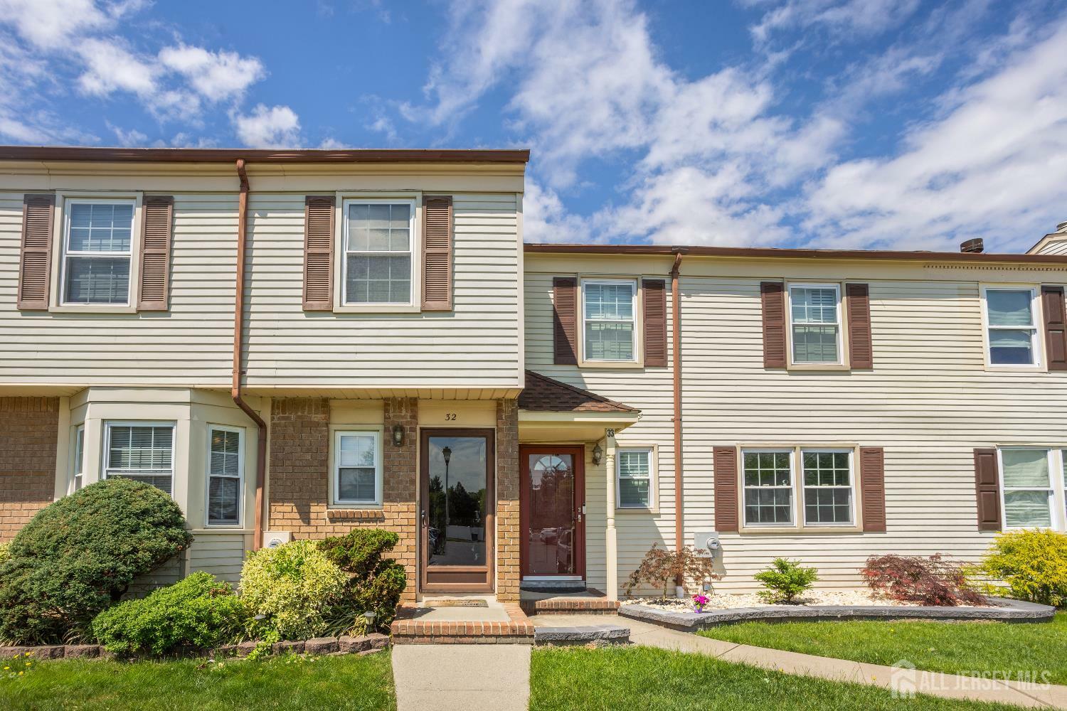 Property Photo: 32 Astor Court NJ 08872