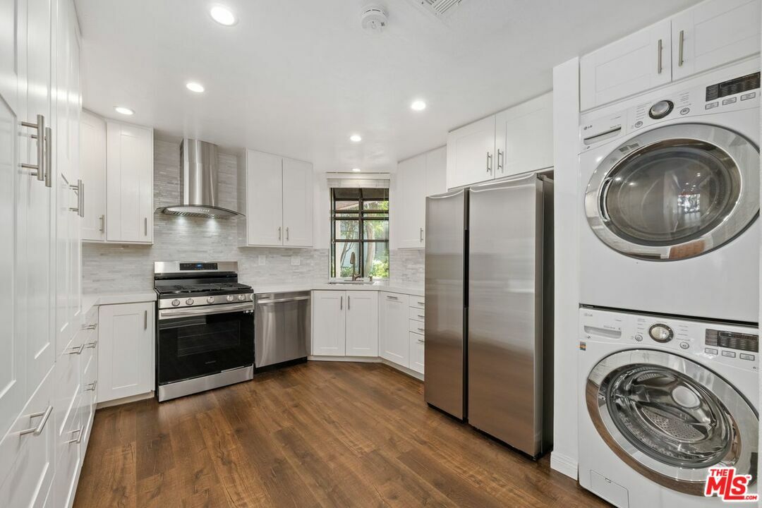 Property Photo: 2031 S Bentley Ave CA 90025