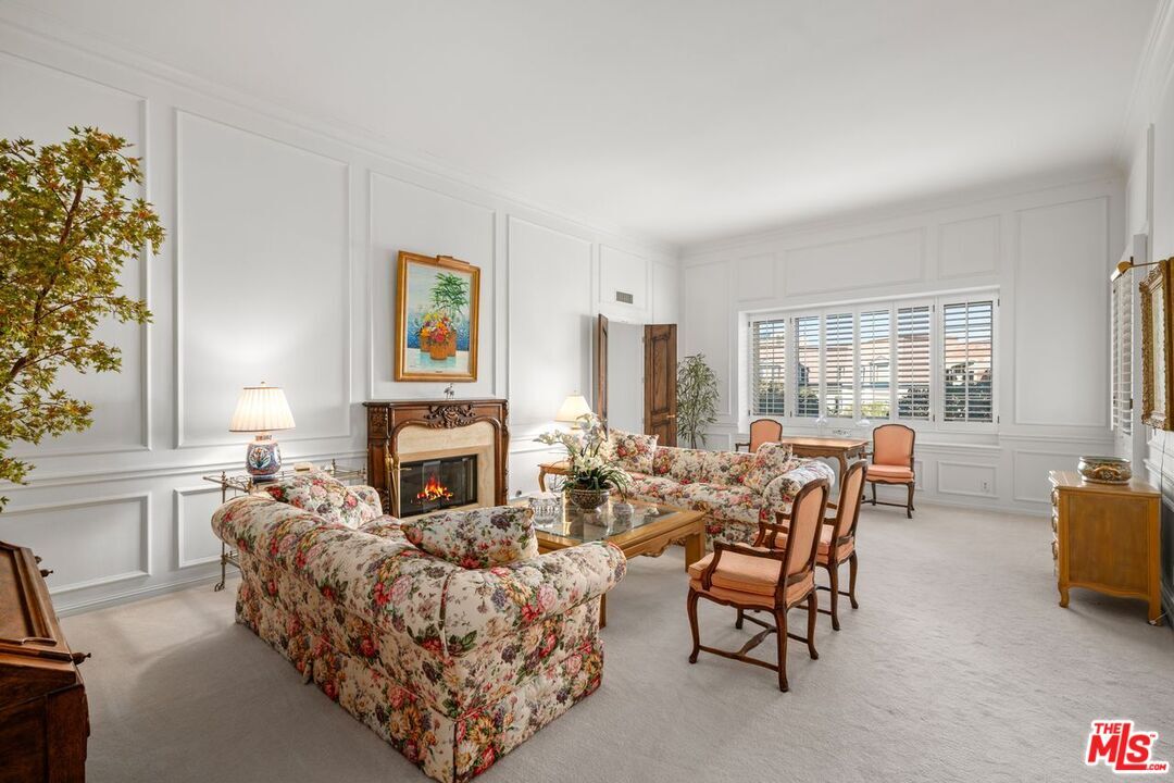 Property Photo: 10114 Empyrean Way CA 90067