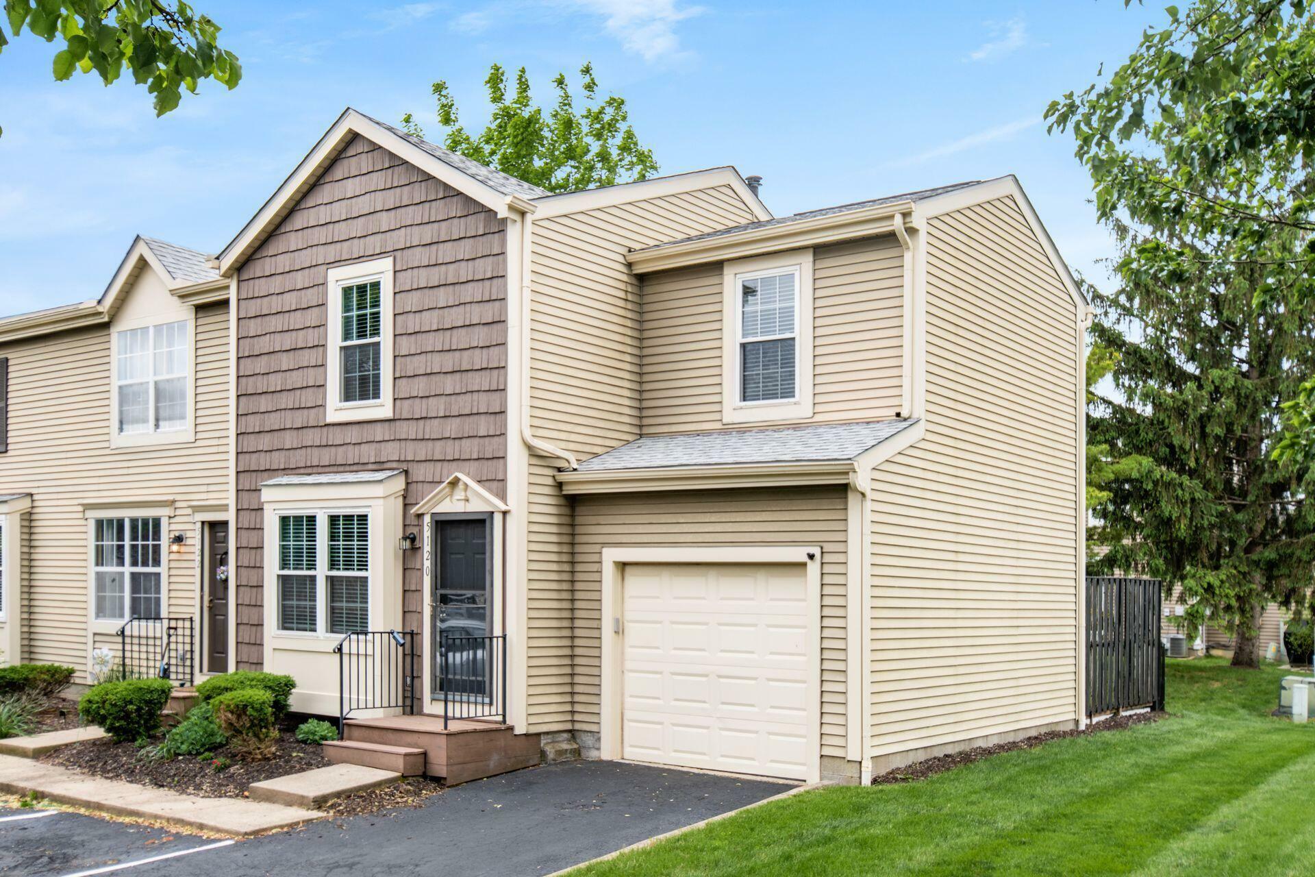 Property Photo:  5120 Singleton Drive  OH 43026 
