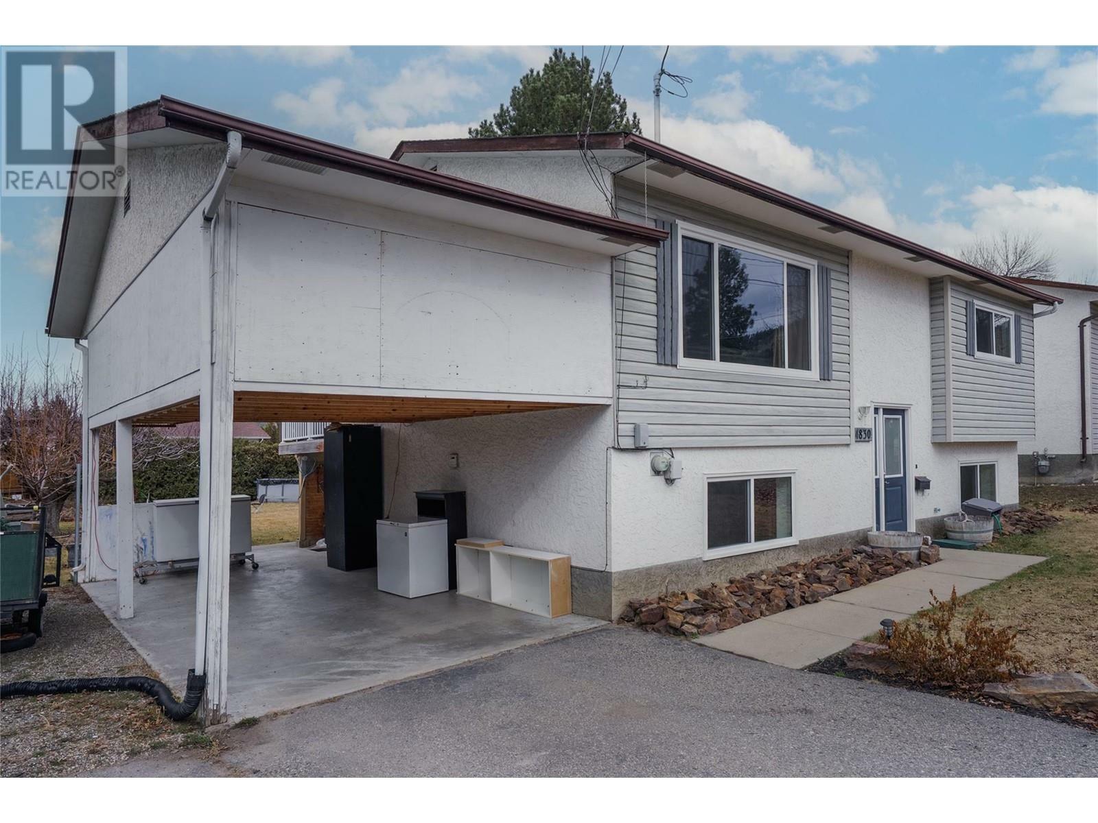 Photo de la propriété:  4830 Chatham Road  BC V1X 6M4 