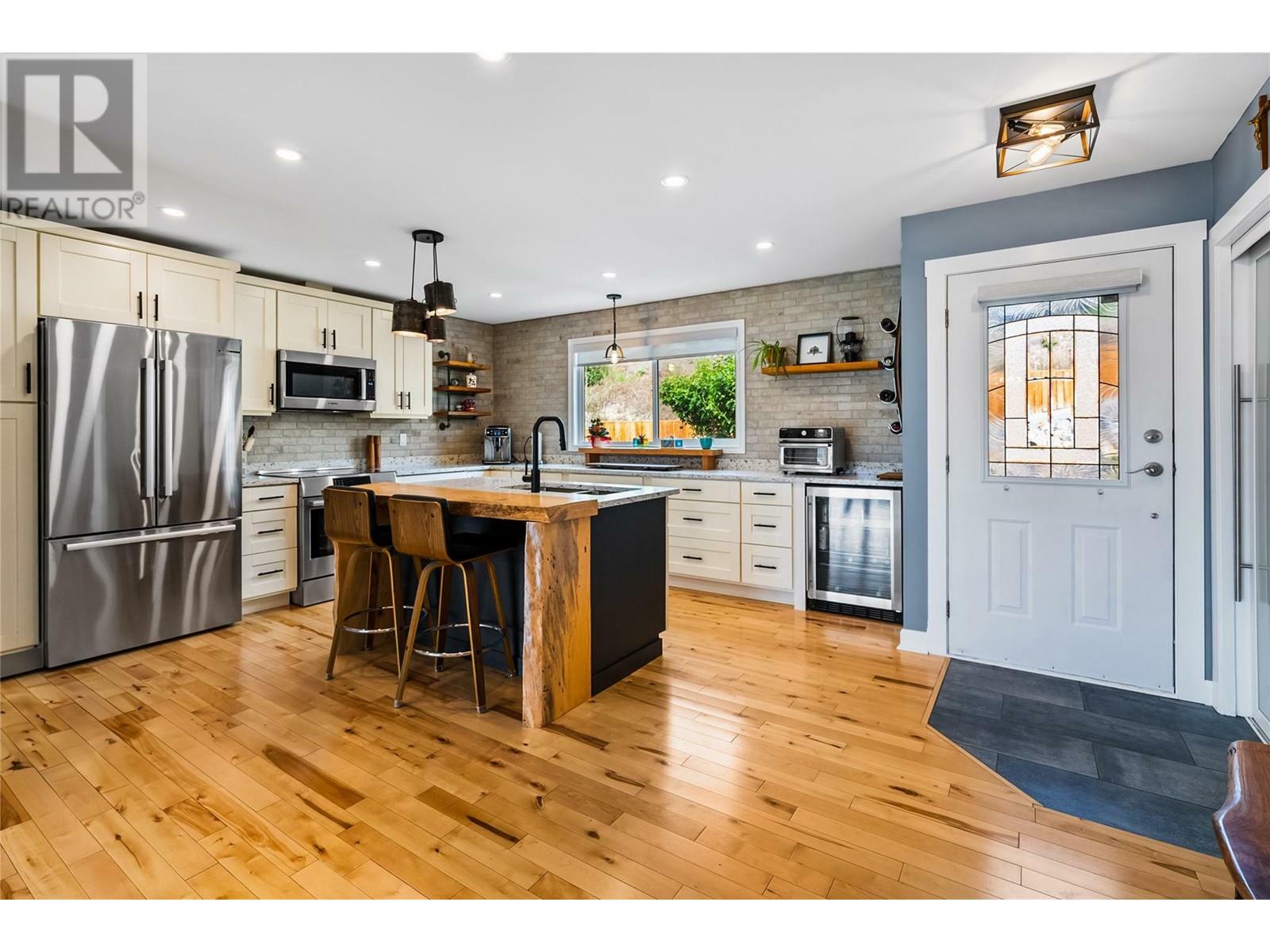 Property Photo: 11290 Darlene Road BC V4V 1Y4
