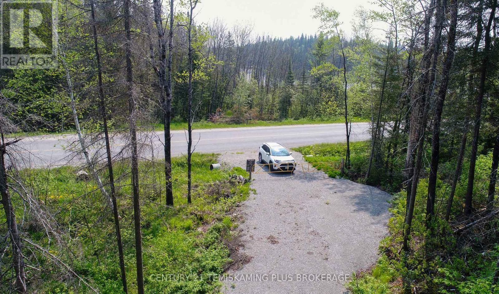 Photo de la propriété:  Pc13528 624 Highway  ON P0K 1L0 