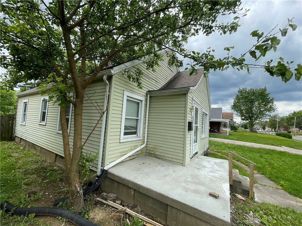 Property Photo:  508 W Hillcrest Avenue  OH 45406 