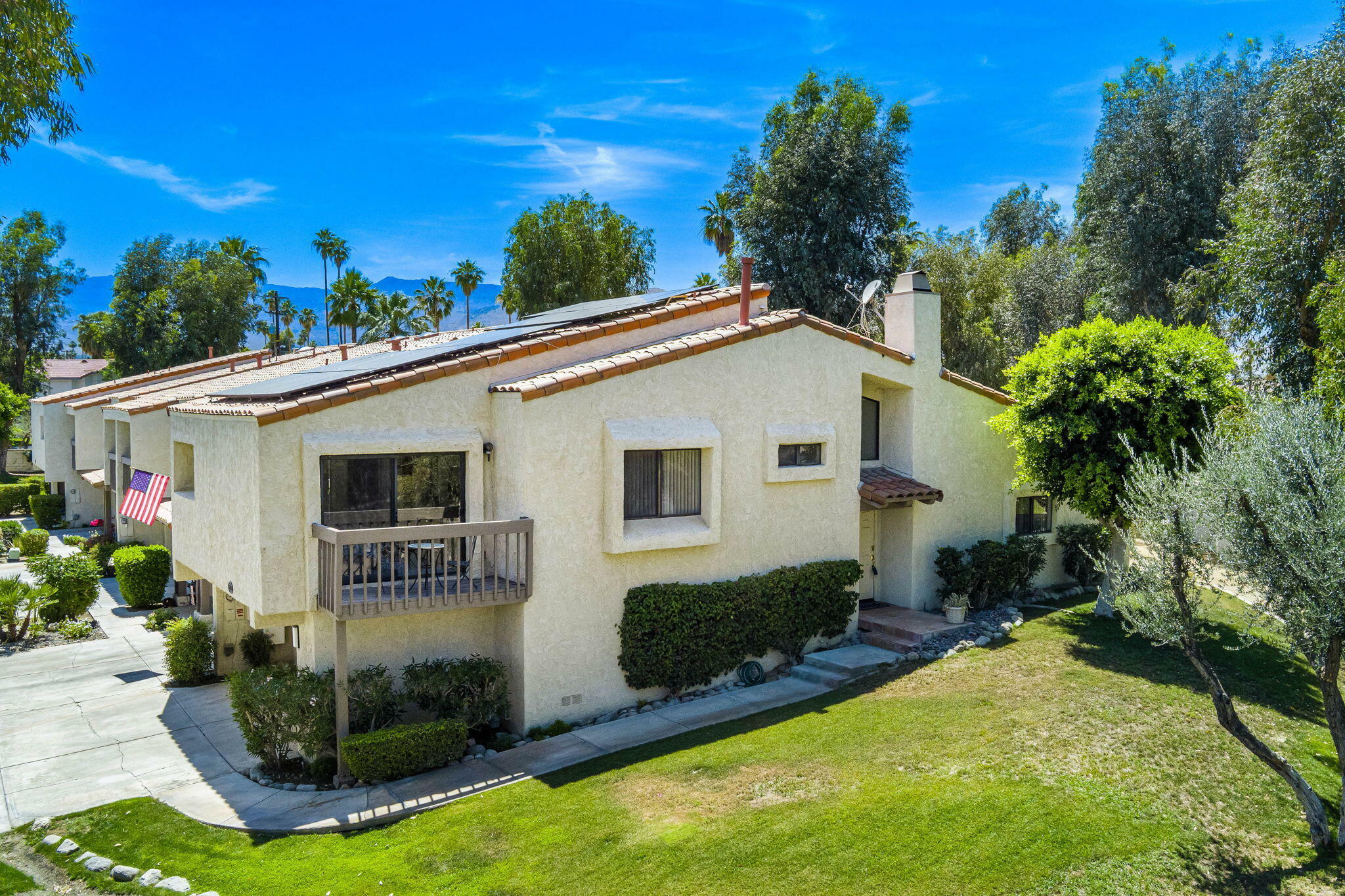 Property Photo:  45320 Driftwood Drive  CA 92260 
