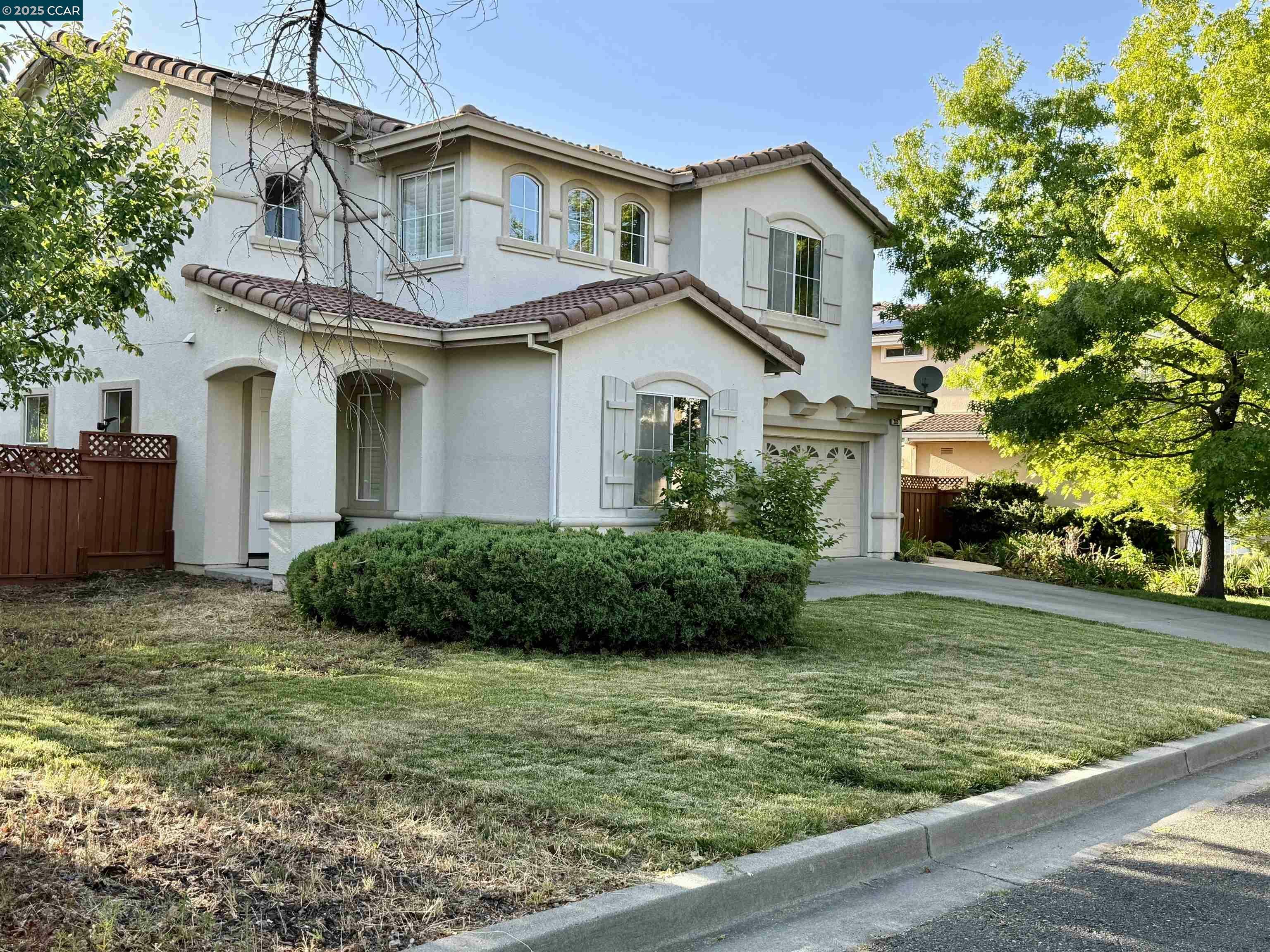2325 Lansdowne Pl  Vallejo CA 94591 photo