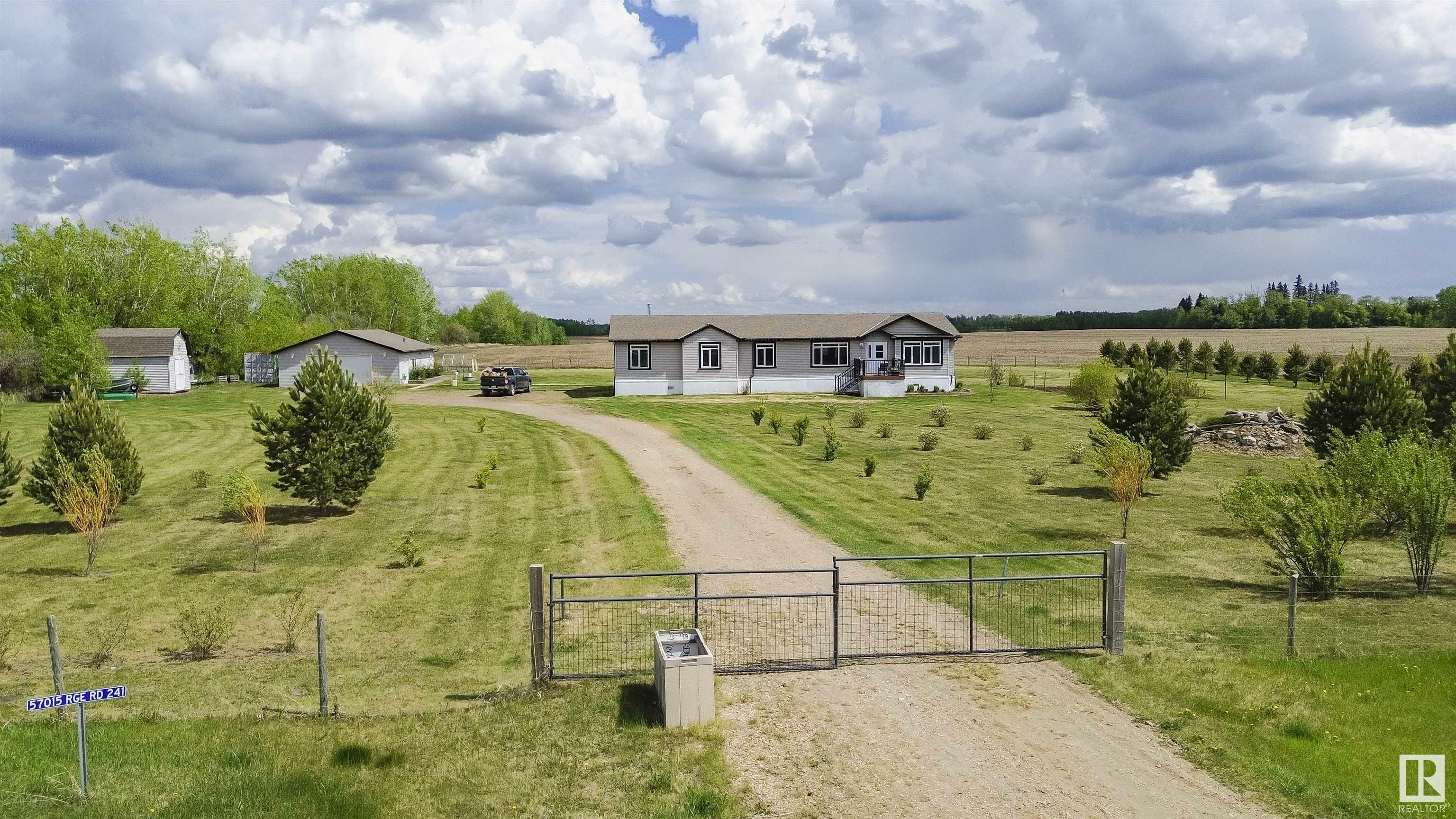 Property Photo: 57015 RR 241 AB T0A 0K1