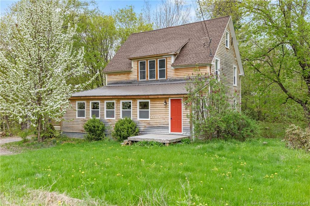 3485 Woodstock Road  Fredericton NB E3E 1A5 photo