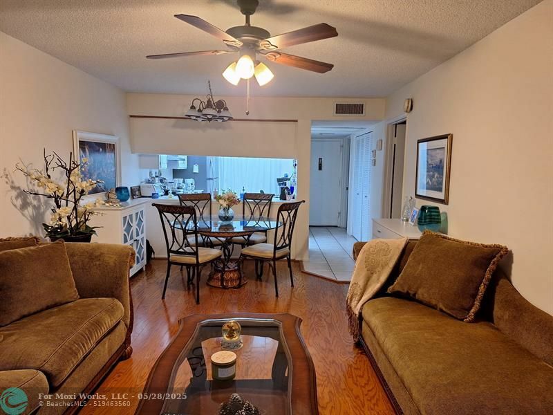 Property Photo: 1208 Bahama Bnd E2 FL 33066