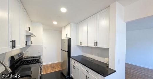 Property Photo: 605 Grove St G5 NJ 07013