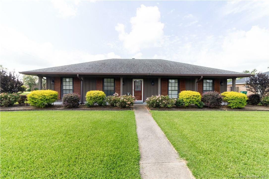 Property Photo: 40 Eucalyptus Street LA 70663
