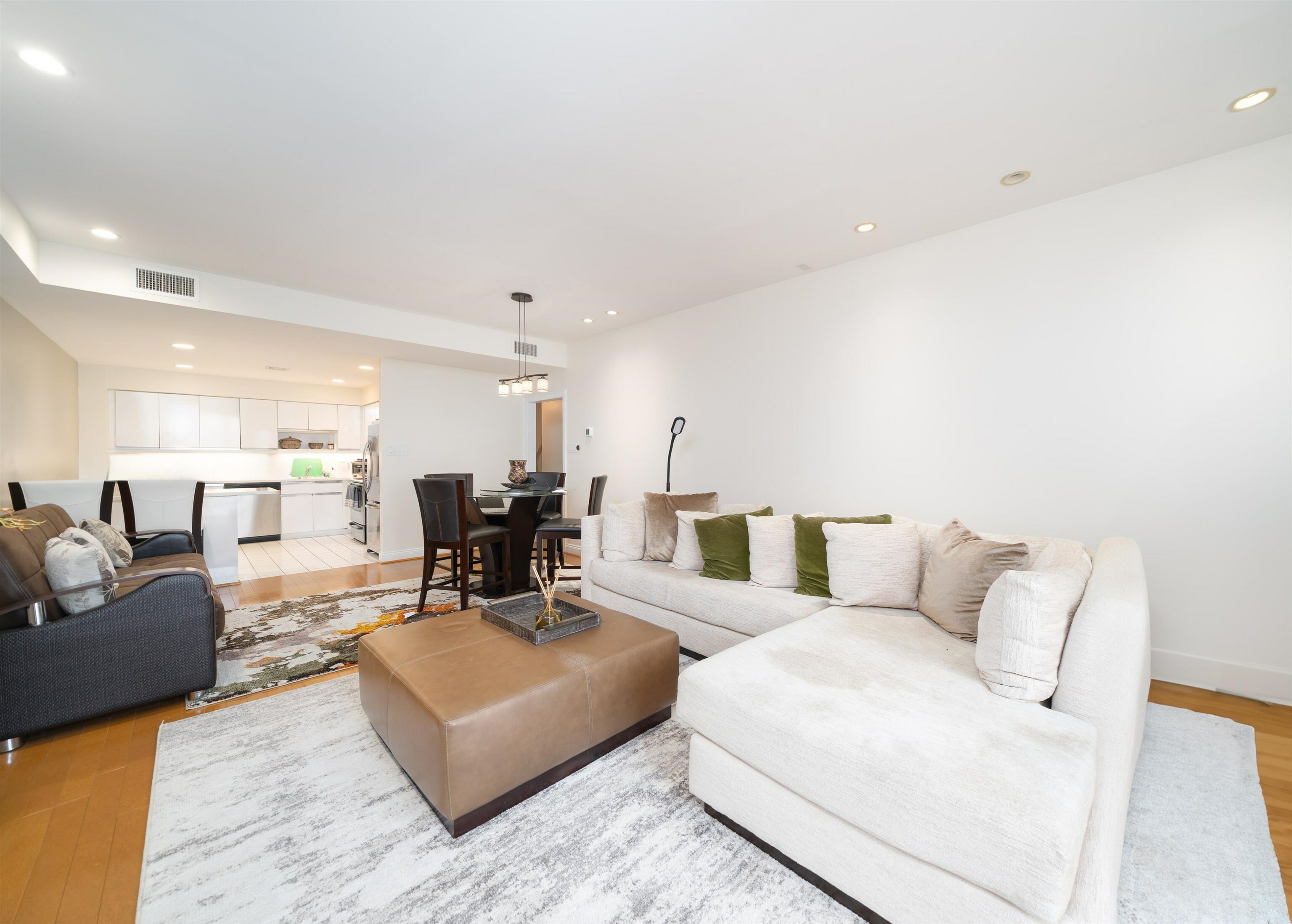 Property Photo: 101 Shearwater Ct East 47 NJ 07305