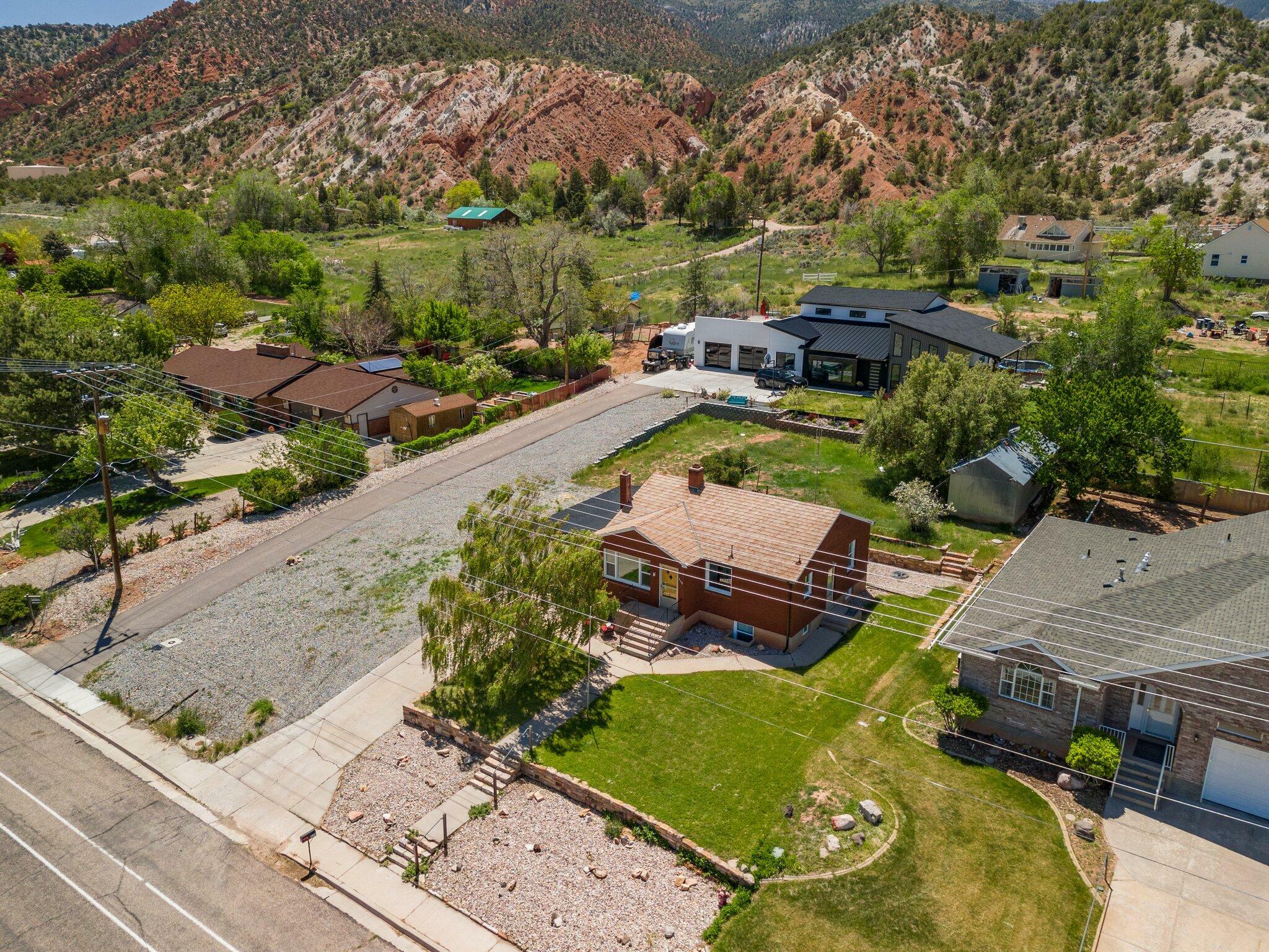 Property Photo:  578 E 200 S  UT 84720 