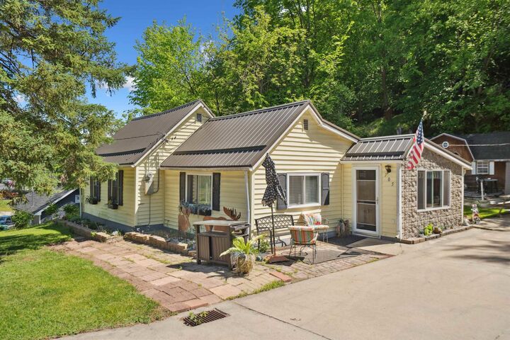 705 Second Street  Marquette IA 52158 photo