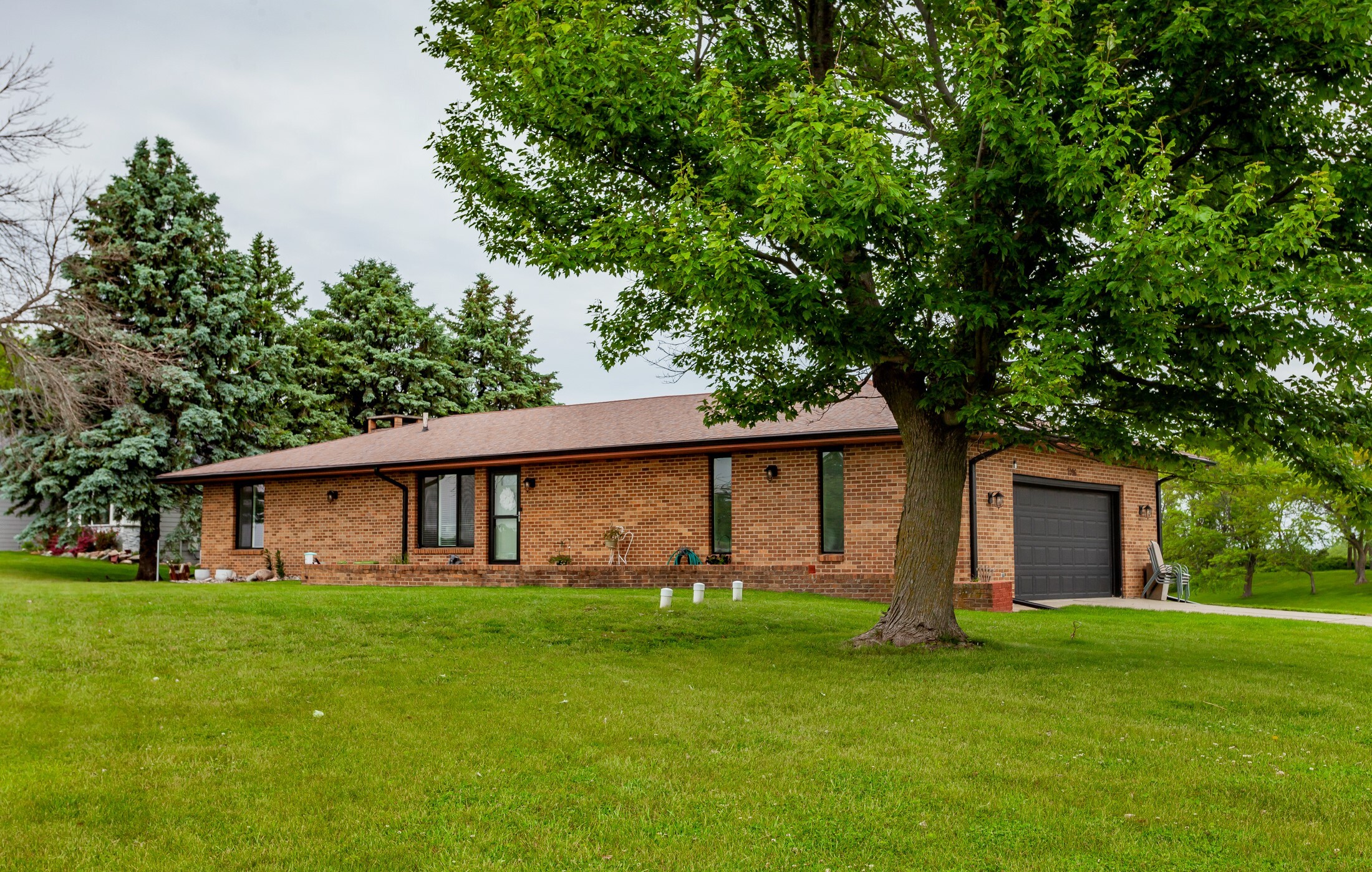 Property Photo: 7096 NE 110th Avenue IA 50035