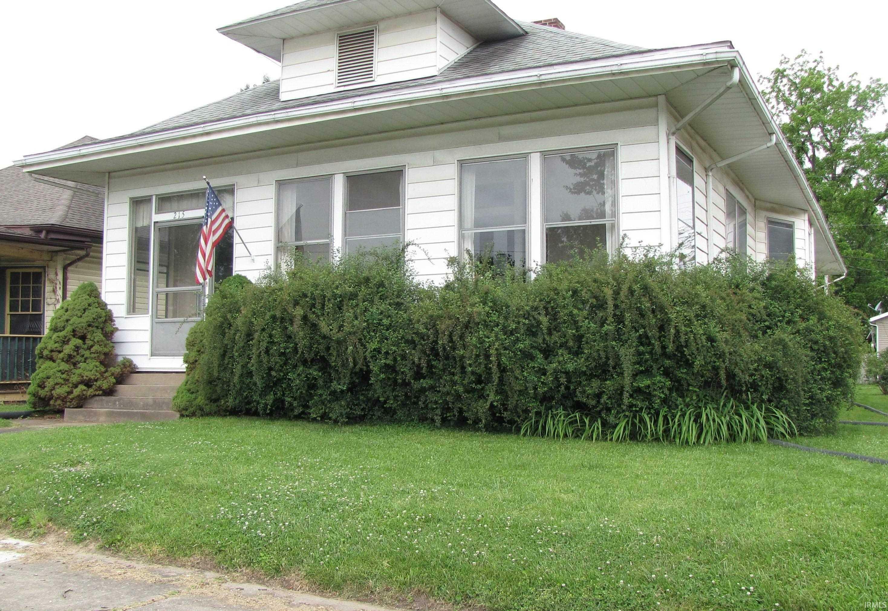 Property Photo:  215 S Main Street  IN 47660 