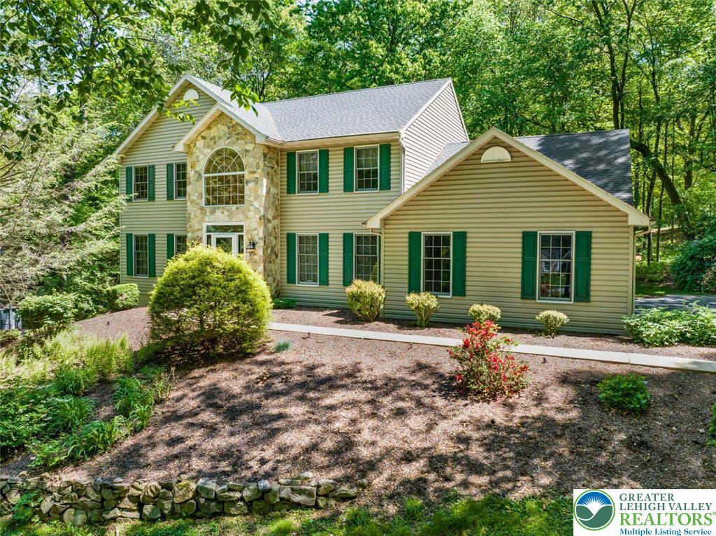 Property Photo: 10 Vista Court PA 19522