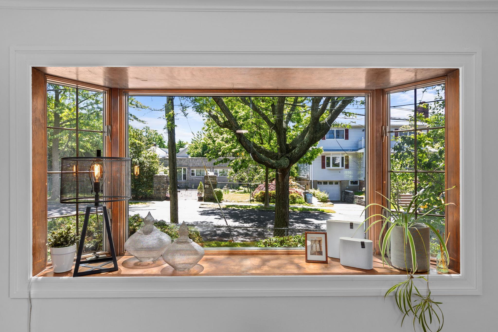 Property Photo: 25 Bay Street NY 10464