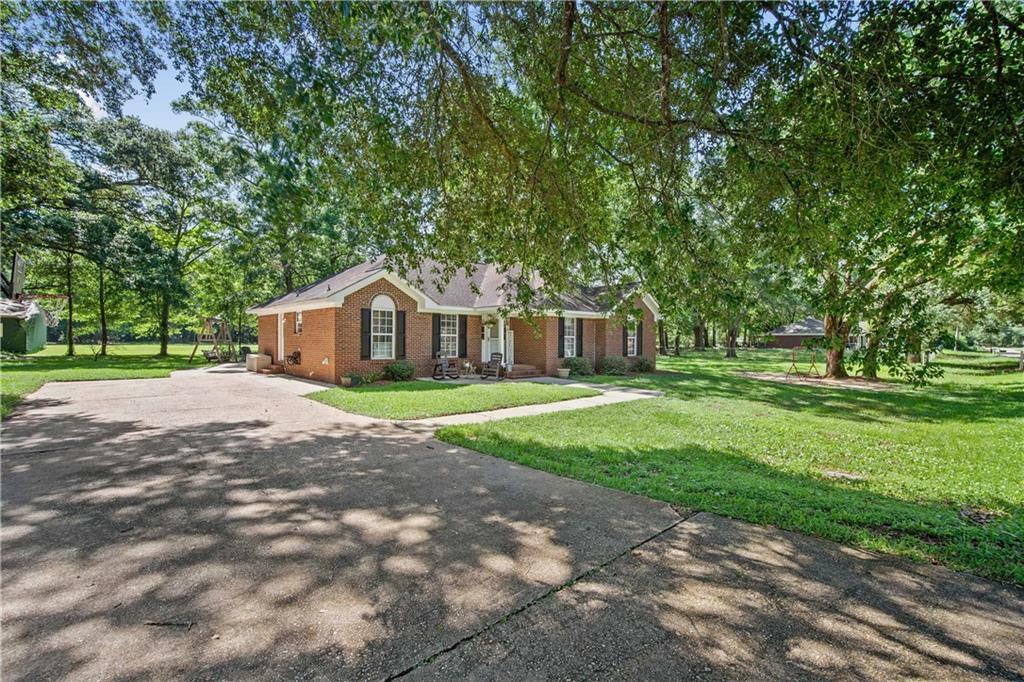 Property Photo: 8653 Rosalene Street E AL 36541