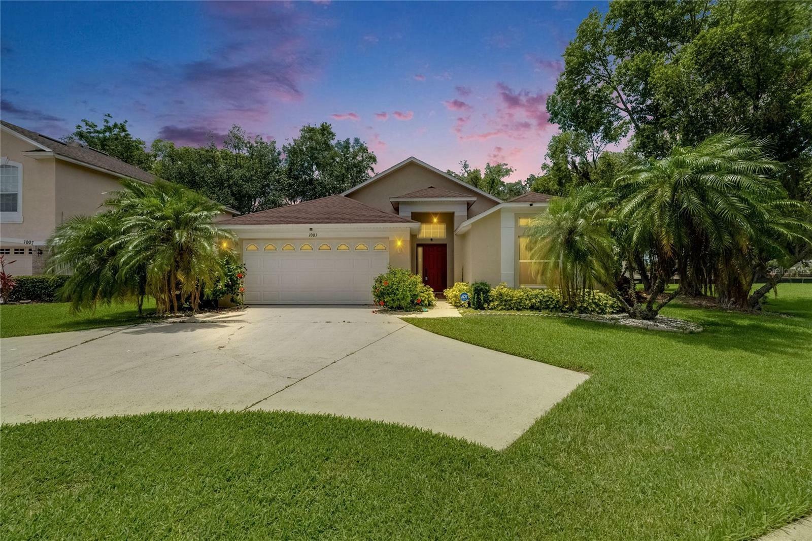 Property Photo: 1003 Clearpointe Way FL 33813