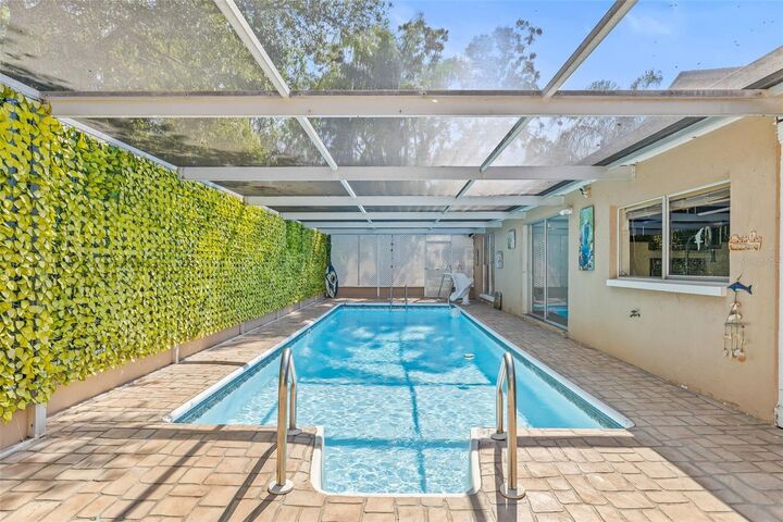 Property Photo:  12222 Meadowbrook Lane  FL 34667 