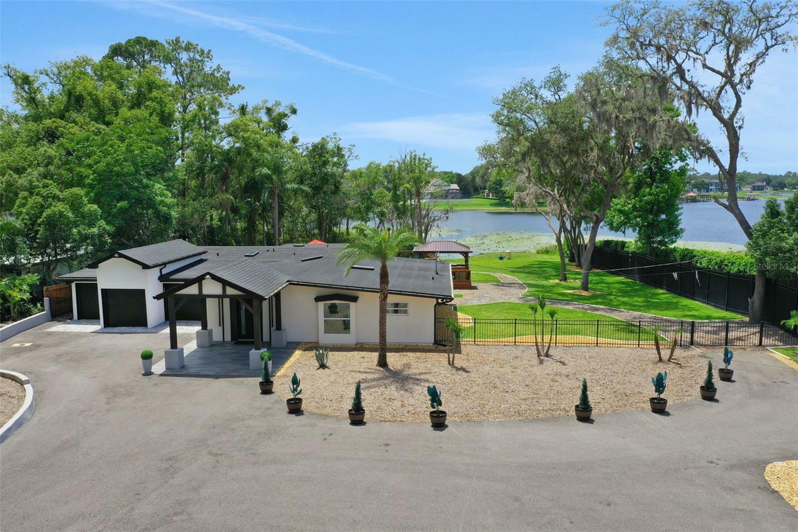 Property Photo: 1700 Lake Markham Road FL 32771