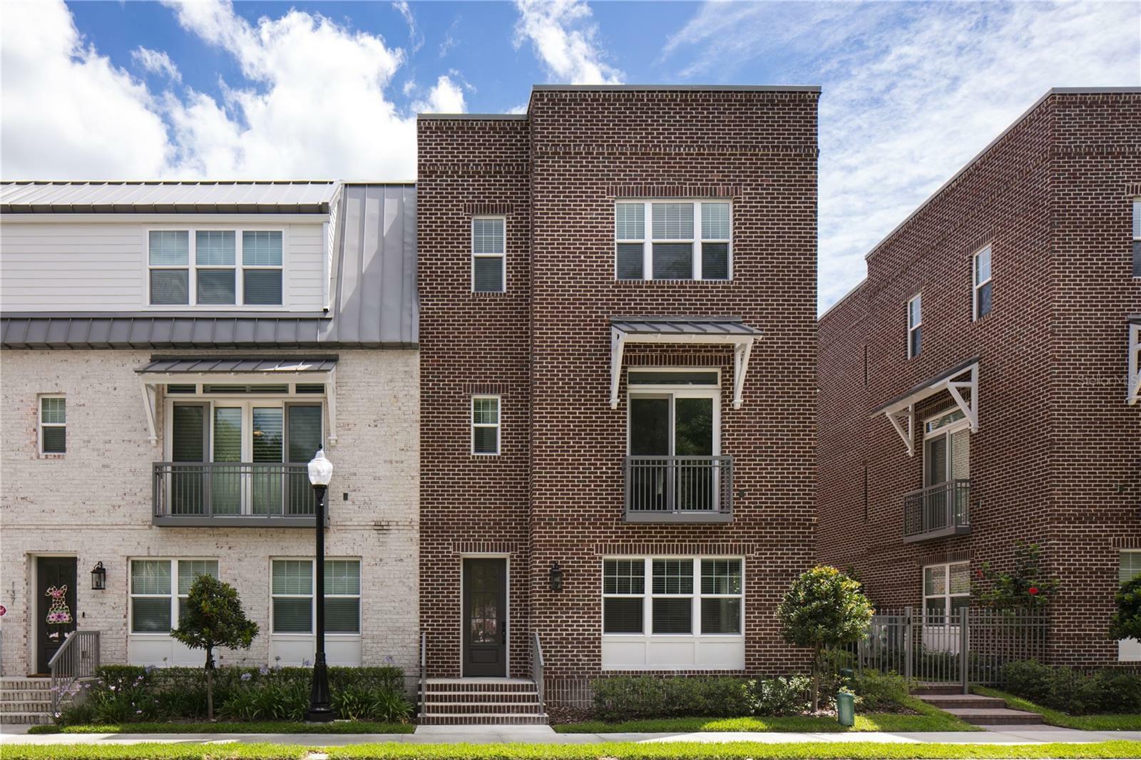 Property Photo: 141 S. Park Ave FL 34787