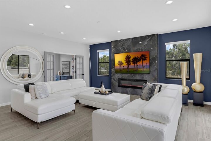 Property Photo: 1504 Cordgrass Way FL 33813