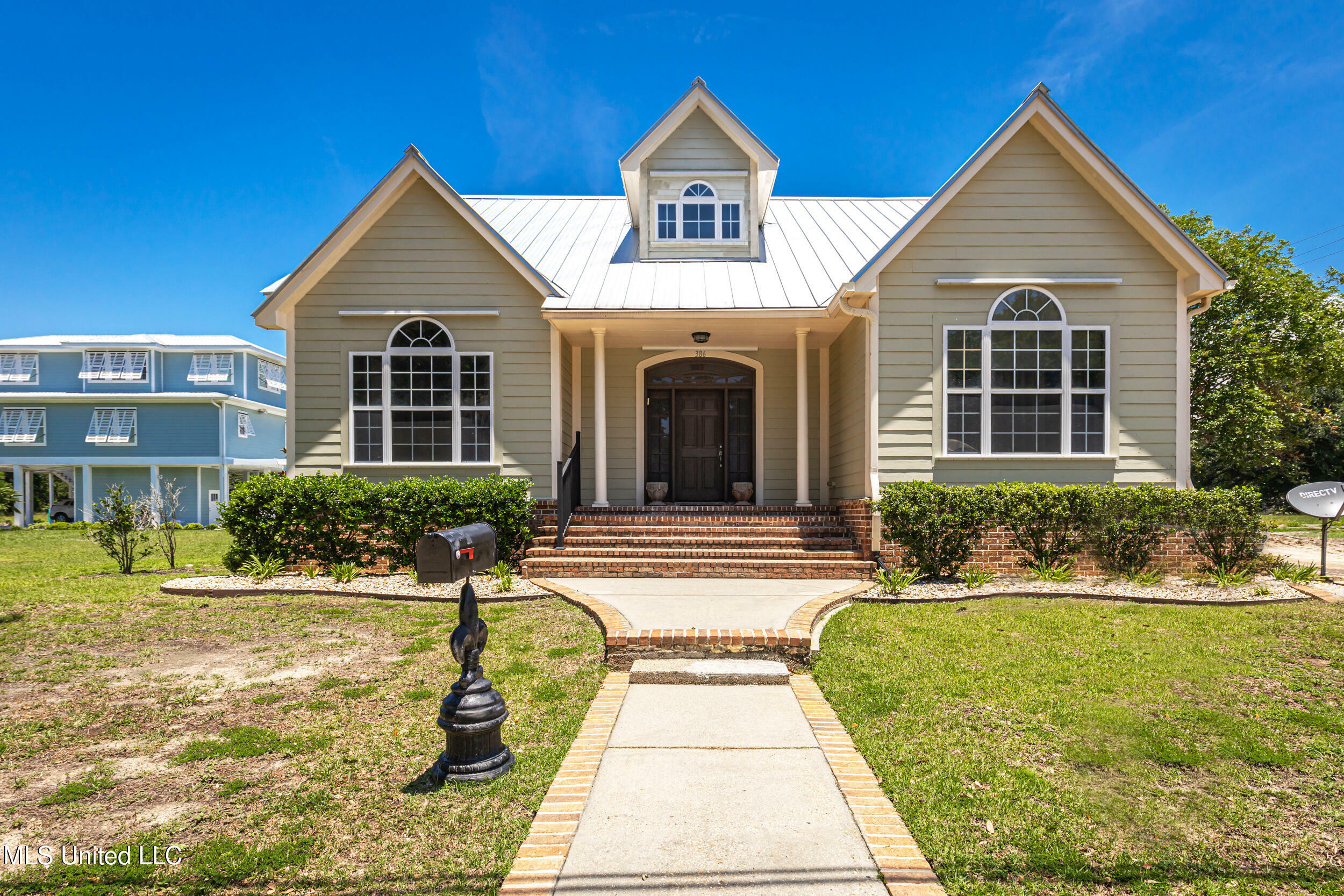 386 Meaut Street  Biloxi MS 39530 photo