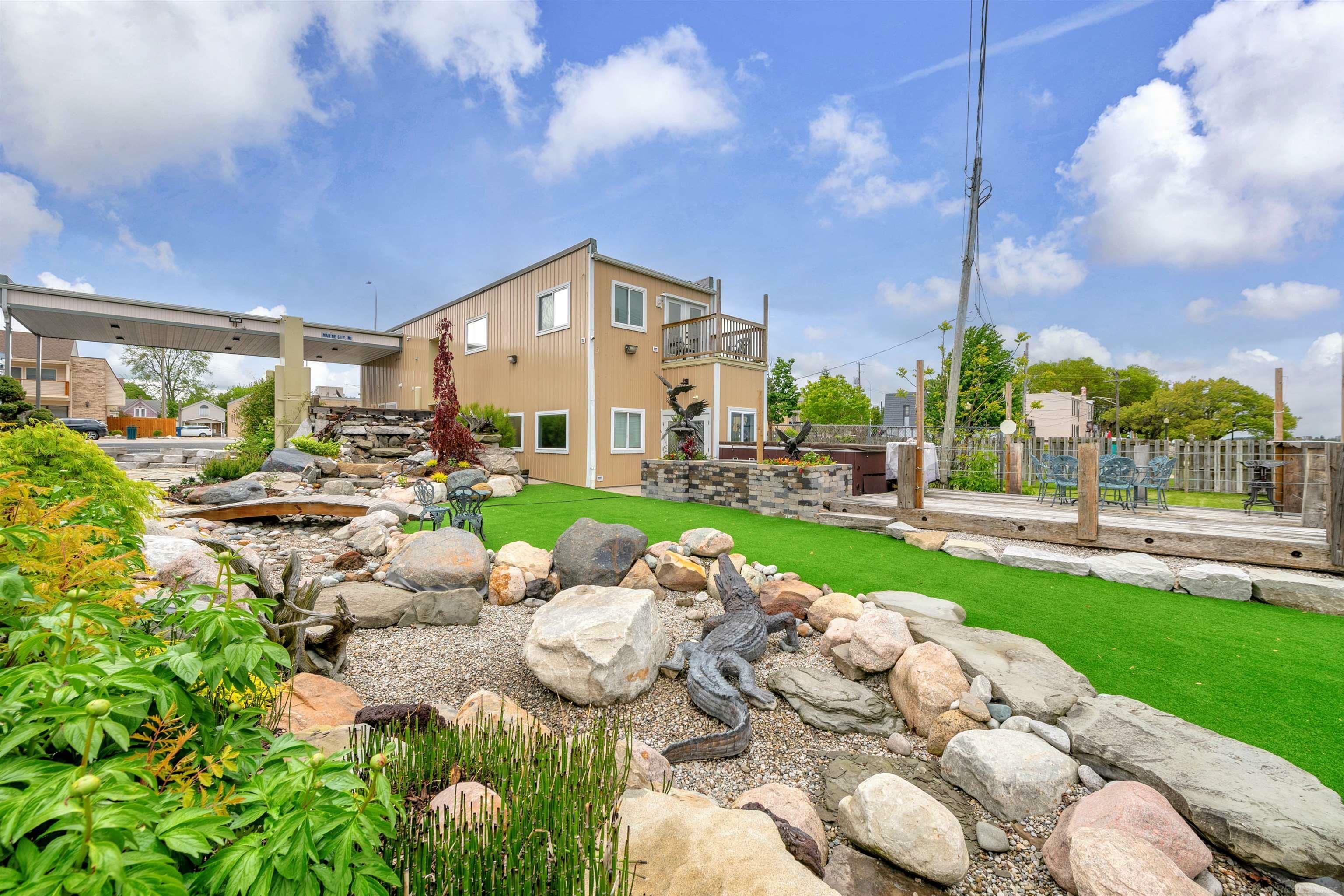 Property Photo: 451 S Water Street MI 48039